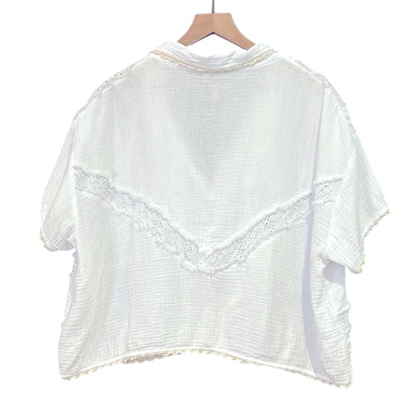 POL Loose Fit White Gauze Lace Crochet Short Sleeve Top Size Medium - Picture 3 of 13
